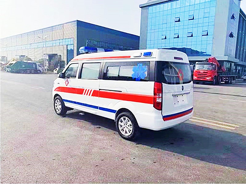金杯海獅救護(hù)車(chē)