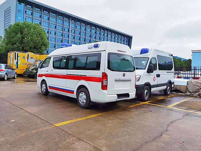 福田G7長(zhǎng)軸救護(hù)車(chē)